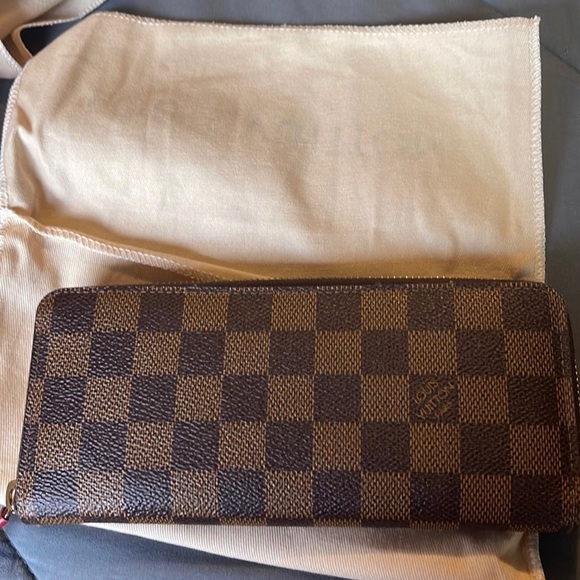 Louis Vuitton Clemence Wallet - Picture 11 of 15